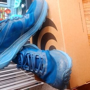 Topo Women's Blue Athletic Shoes